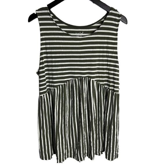 Isabel maternity sleeveless top size large - Picture 1 of 5